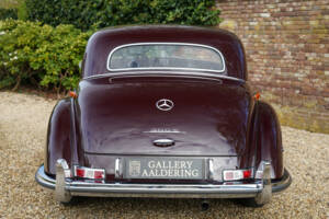 Image 14/50 of Mercedes-Benz 300 S (1953)