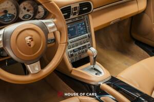 Immagine 19/23 di Porsche 911 Turbo (2006)