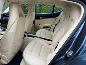 Bild 31/36 von Porsche Panamera 4S (2009)