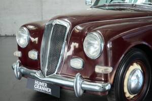 Image 8/50 of Lancia Aurelia B12 (1955)