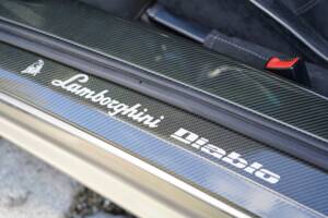 Image 13/16 of Lamborghini Diablo SV (1999)
