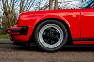 Bild 26/50 von Porsche 911 Carrera 3.2 (1989)