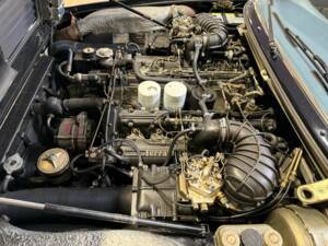 Bild 5/16 von Ferrari 400i (1982)