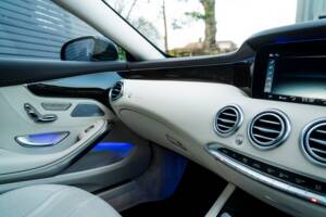 Image 20/48 of Mercedes-Benz S 63 AMG S 4MATIC (2018)