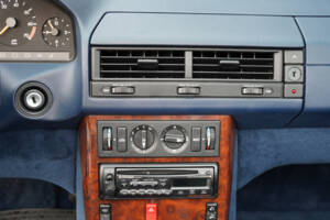 Image 45/50 de Mercedes-Benz 300 SL (1991)