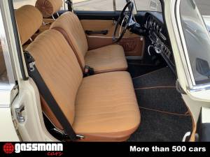 Afbeelding 12/15 van Borgward P 100 2,3 Liter (1961)
