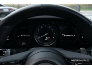 Image 14/39 de Porsche 911 Carrera 4S (2019)