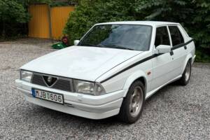 Image 5/8 of Alfa Romeo 75 2.0 TD (1986)