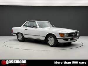 Bild 3/15 von Mercedes-Benz 560 SL (1986)