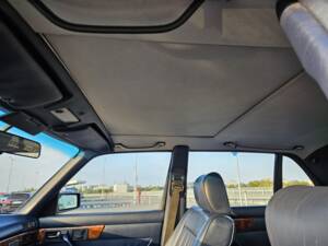 Image 35/100 of Mercedes-Benz 500 SEL (1983)