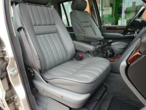 Image 39/42 of Land Rover Range Rover 2.5 DSE (2000)