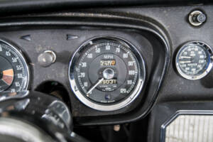 Image 22/50 of MG MGB (1964)