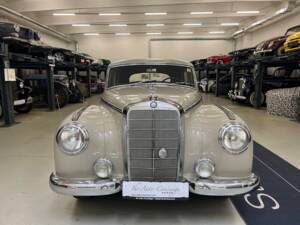 Afbeelding 2/37 van Mercedes-Benz 300 (1952)