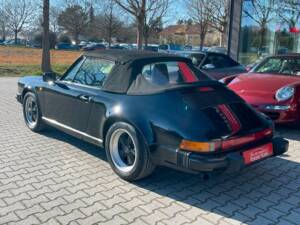 Immagine 6/20 di Porsche 911 Carrera 3.2 (1988)