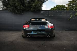 Immagine 7/45 di Porsche 911 Carrera 4S (2010)