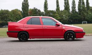 Image 2/50 of Alfa Romeo 155 2.5 TD (1998)
