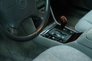 Bild 44/50 von Mercedes-Benz S 320 (1996)