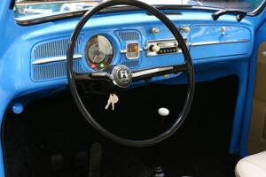 Bild 9/15 von Volkswagen Käfer 1300 (1966)