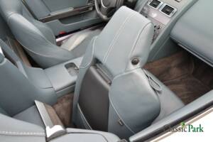 Image 33/50 of Aston Martin V8 Vantage (2007)