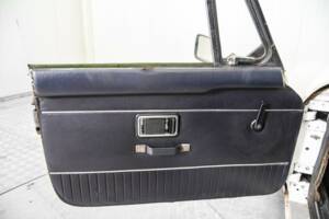 Afbeelding 31/50 van MG MGB GT (1972)