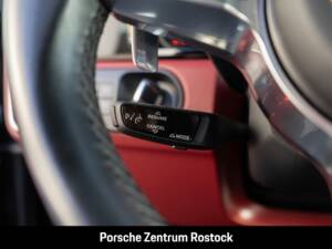 Obraz 10/29 pojazdu Porsche Cayenne E-Hybrid (2022)
