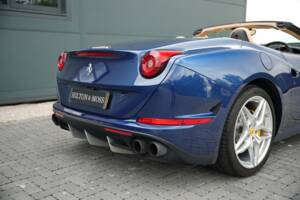 Image 49/50 of Ferrari California T (2015)