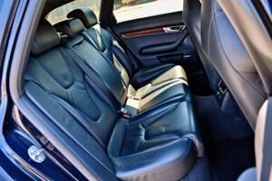Bild 13/22 von Audi S6 Avant 5.2 V10 quattro (2006)