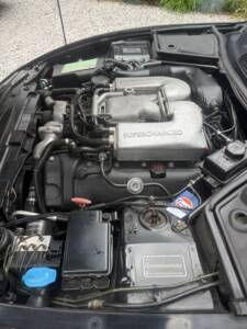 Image 21/24 of Jaguar XKR (2005)