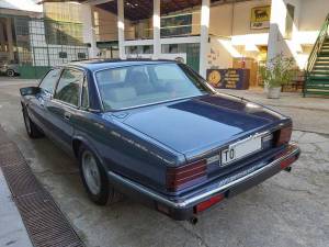 Image 8/29 of Jaguar Sovereign 3.6 (1988)