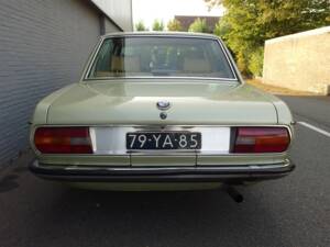 Image 8/95 de BMW 2500 (1977)