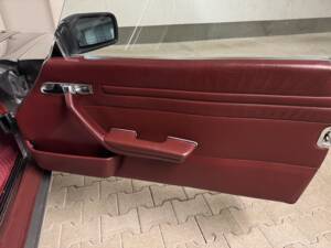 Image 11/16 of Mercedes-Benz 560 SL (1988)