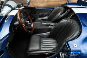 Bild 8/19 von AC Cobra (1990)