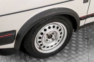 Image 28/50 de Volkswagen Golf Mk II GTi 1.8 (1987)