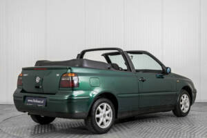 Image 2/50 de Volkswagen Golf III Cabrio 1.8 (1998)
