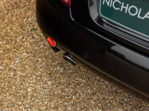 Bild 24/49 von Aston Martin V12 Vanquish S (2007)
