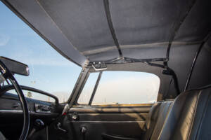 Image 8/33 de Alfa Romeo 2600 Spider (1964)