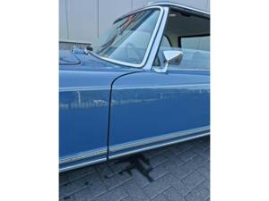 Image 11/50 de Mercedes-Benz 280 SL (1970)
