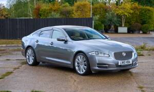 Bild 1/50 von Jaguar XJ 5.0 (2010)