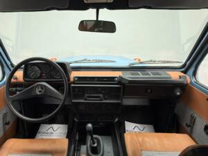 Bild 12/21 von Mercedes-Benz 300 GD (SWB) (1982)