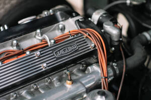 Image 60/63 of Jaguar E-Type (1969)