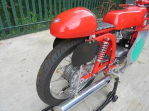 Bild 46/47 von MV Agusta 125 GTL Race (1966)