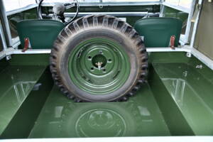 Image 7/11 of Land Rover 80 (1953)