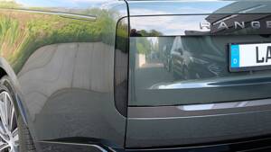 Image 22/61 of Land Rover Range Rover D350 (2025)