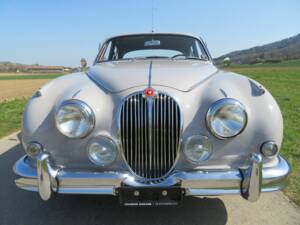 Image 17/25 of Jaguar Mk II 3.4 (1965)