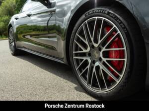 Imagen 25/35 de Porsche Panamera Turbo S E-Hybrid (2024)