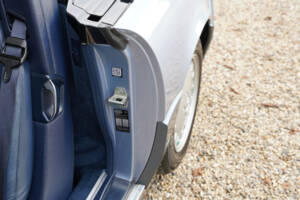 Image 33/50 de Mercedes-Benz 300 SL (1991)