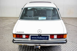 Bild 22/46 von Mercedes-Benz 240 D (1982)