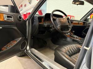 Image 7/19 of Jaguar XJ 40 4.0 (1993)