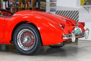 Image 22/24 of MG MGA 1500 (1959)
