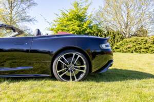 Image 21/39 of Aston Martin DBS Volante (2011)